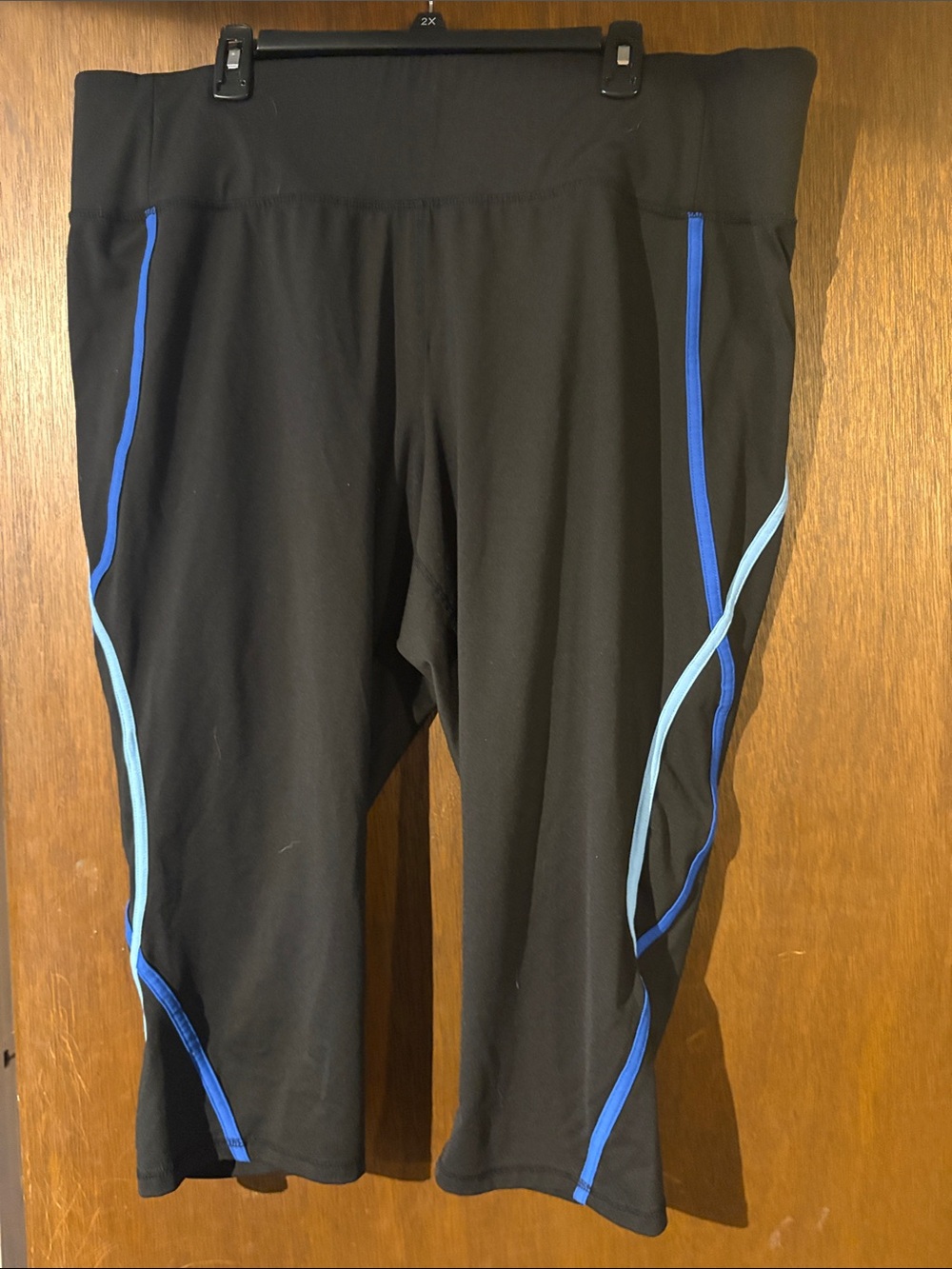 Livi Active Black Cropped Leggings with Blue Trim